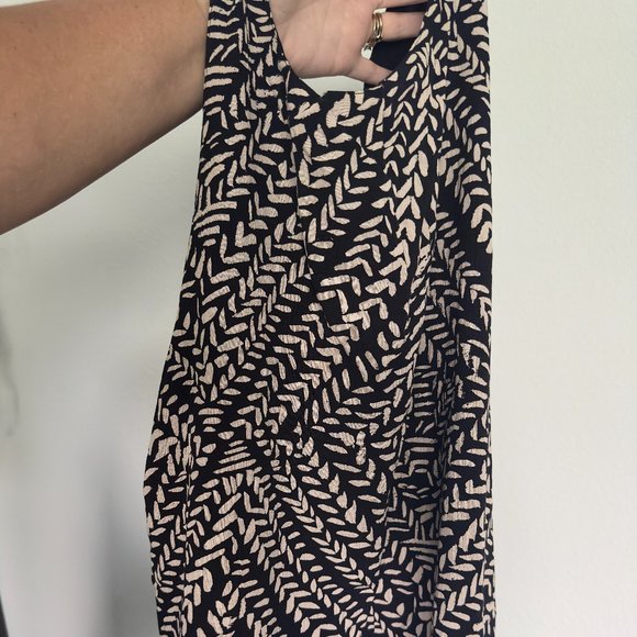 Convertible button down tank top - Picture 1 of 6